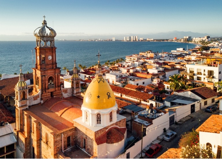 View of Mexico’s Historical Center of Puerto Vallarta at the Pacific coastline.